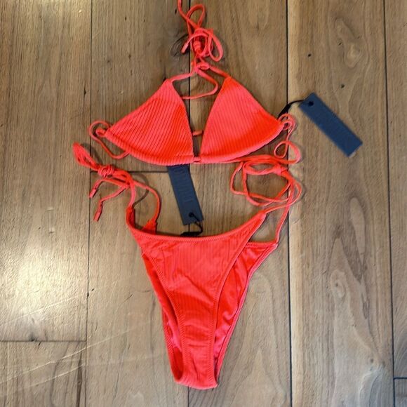 TRIANGL VINCA - CANDY WITH NEOPRENE BAG NWT - Picture 2 of 12